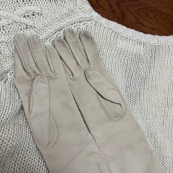 Vintage Lord & Taylor Edelweiss Real Kid Leather & Silk Gloves in Ivory - Size 7 - Picture 6 of 12